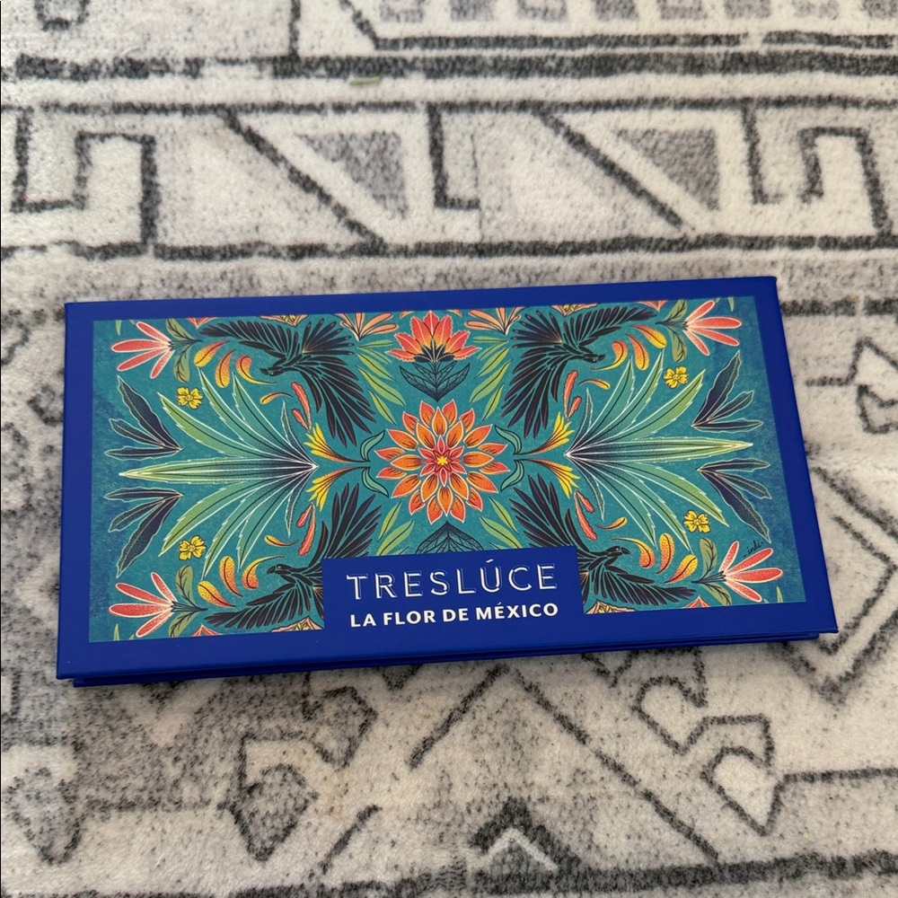 Treslúce La Flor de México Eyeshadow Palette
